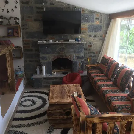 Payamaltı Tatil Evleri *